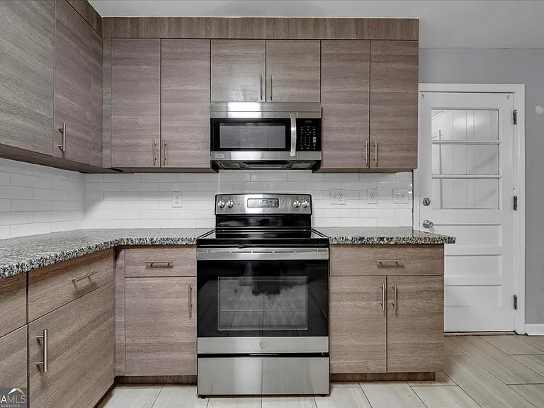 Building Photo - 106 Edna Pl