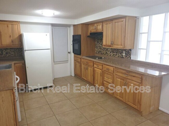 Building Photo - 1625 Colmar Dr