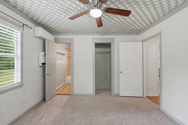 Building Photo - 11757 Calvary Rd