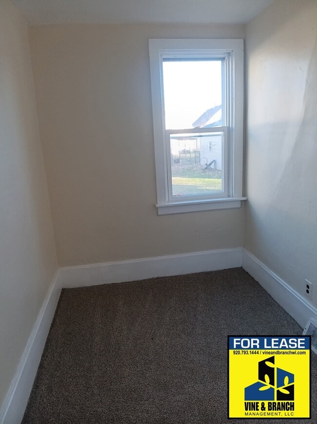 Building Photo - N8717 WI-42