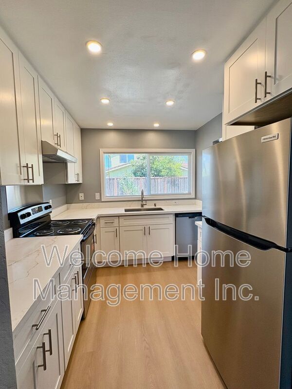 Building Photo - 3307 San Marco Ct