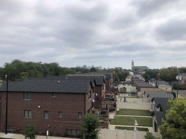 Building Photo - 3710 S Sangamon St