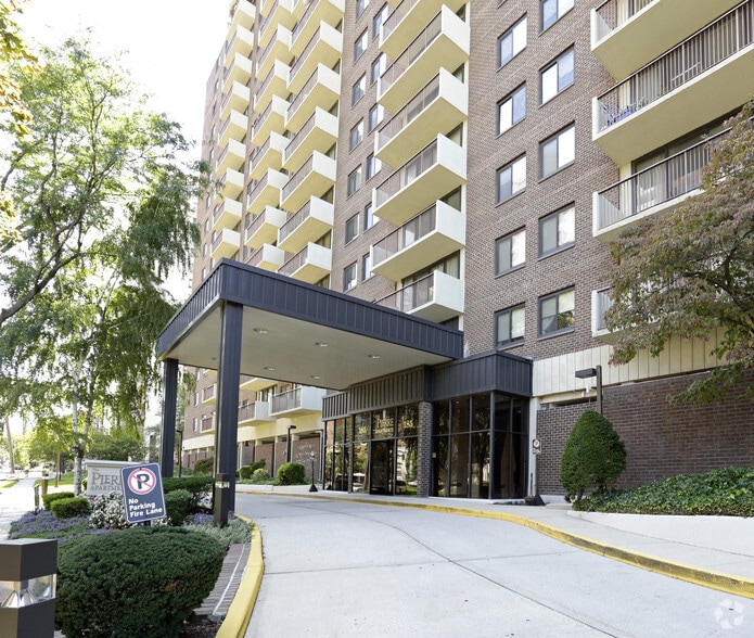 The Pierre Apartments 185 Prospect Ave Hackensack NJ 07601 Apartment Finder