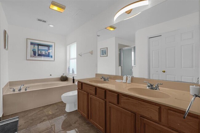 Building Photo - 204 Gleneagles Dr