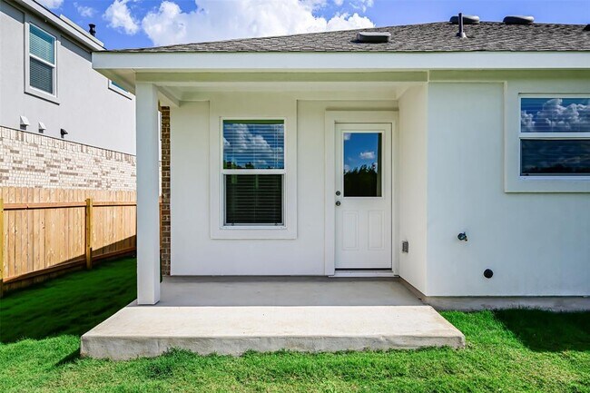 Building Photo - 2244 Devine Lake Bnd