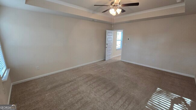 Building Photo - 13106 Vista Dr SE