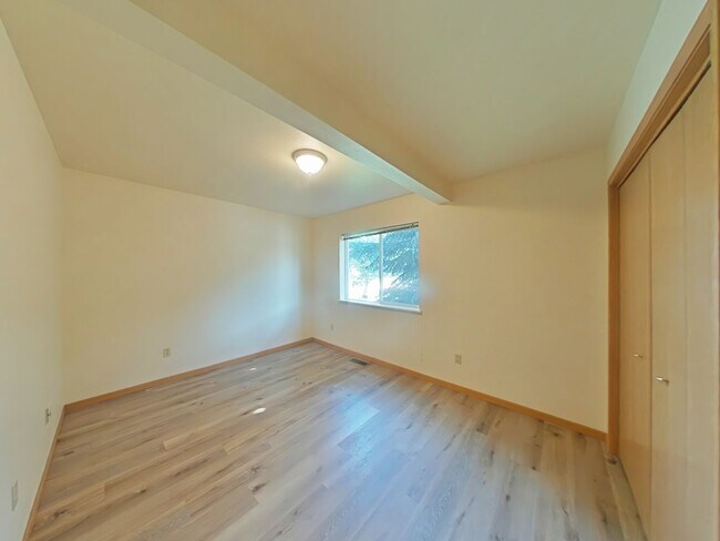 Building Photo - 2491 Wheeler Dr