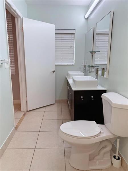 Building Photo - 10235 Panama St