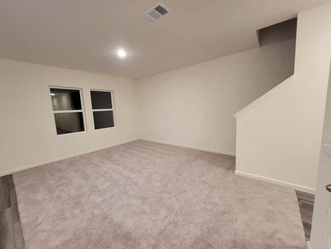 Building Photo - 6085 Majestic Crk Trl