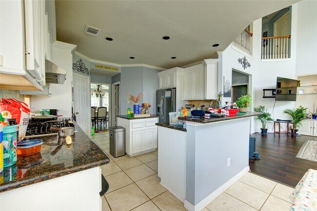 Building Photo - 5911 Canyon Brook Ct
