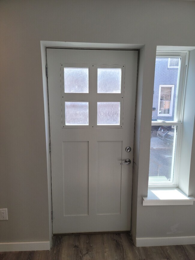 Building Photo - 2953 Edgley St