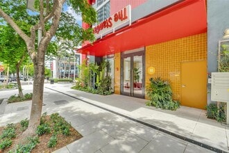 Building Photo - 90 NE 32nd St
