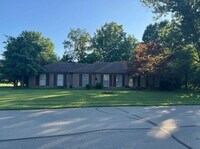 Building Photo - 3200 Brownsboro Vista Dr