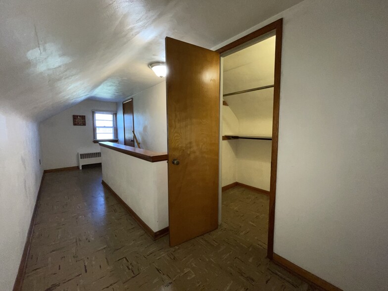 Upstairs hallway and closet - 4401 Haffner Dr