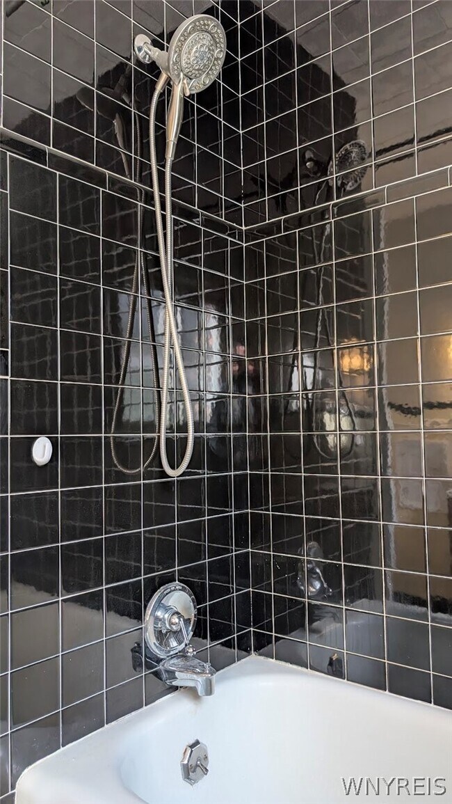 Building Photo - 95 Rand Ave