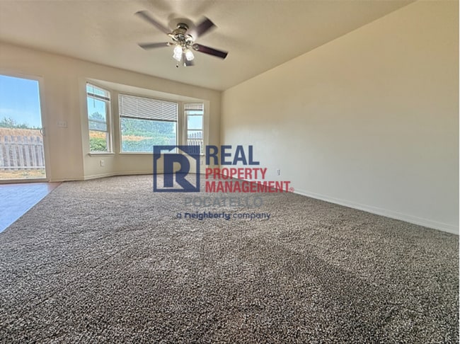 Building Photo - 4734-4736 Heidi Ct