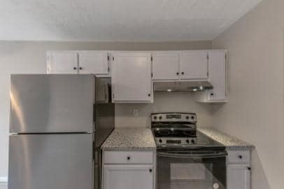 Building Photo - 8541 Westchester Dr