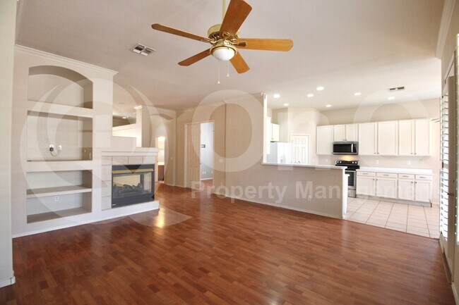 Building Photo - 1445 S Park Grove Cir