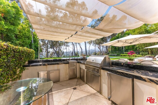 Building Photo - 797 Amalfi Dr
