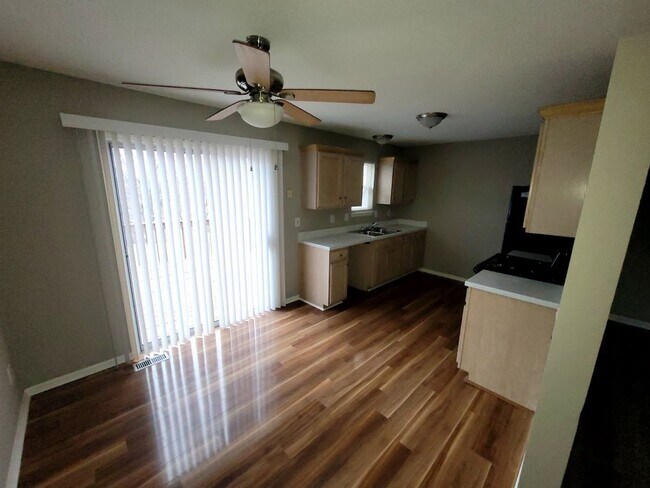 Building Photo - Available Early May | Don’t Miss This Stunning Rental