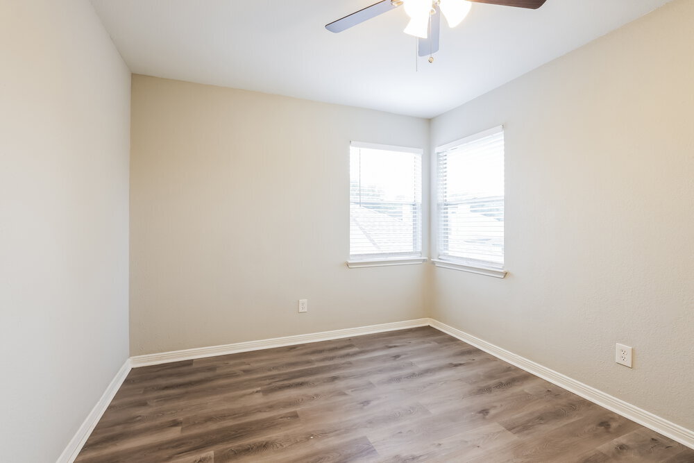 Building Photo - 1710 Whiteback Dr