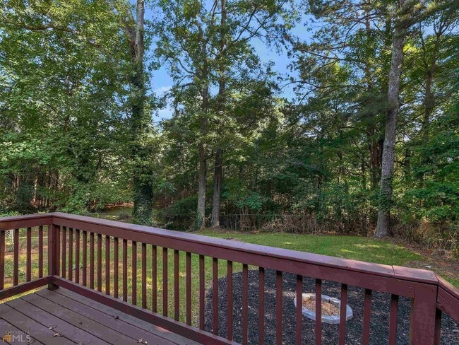 Building Photo - 1999 Hampton Locust Grove Rd