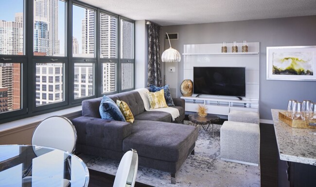 Building Photo - 75 W Superior St