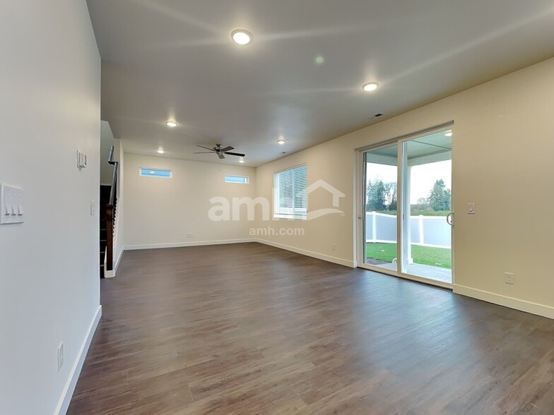 Building Photo - 7829 Verona Lp SW