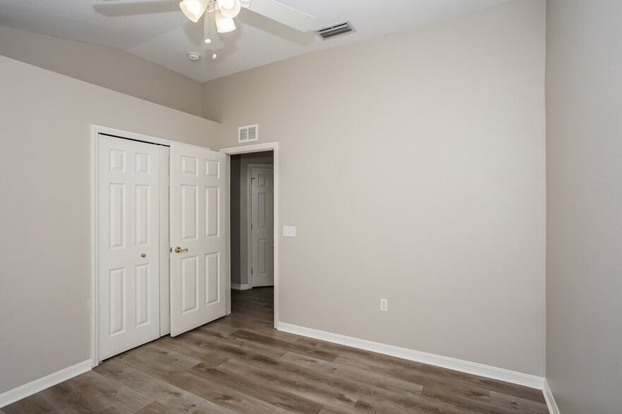 Building Photo - 13718 Glossy Ibis Pl