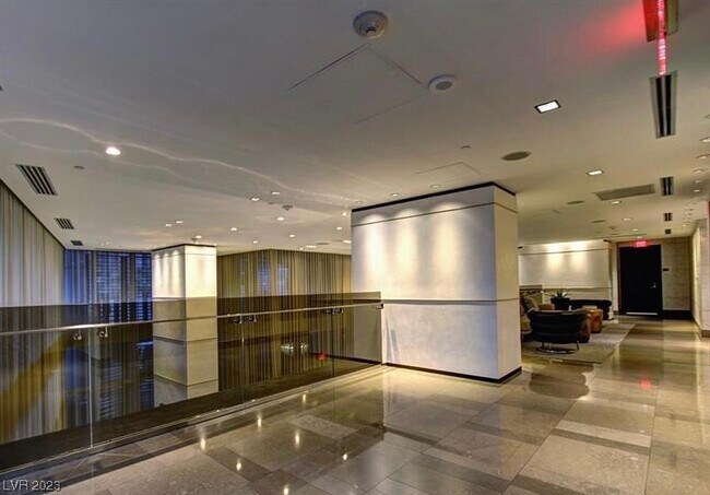 Building Photo - 4471 Dean Martin Dr