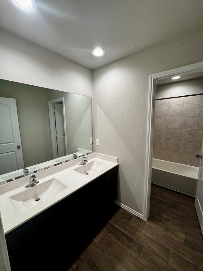 Building Photo - 4423 Andorno Dr