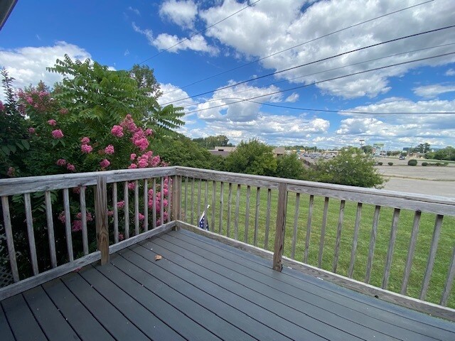 Building Photo - 819 Trustway Ct