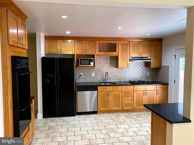 Building Photo - 2811 Atlanta Dr