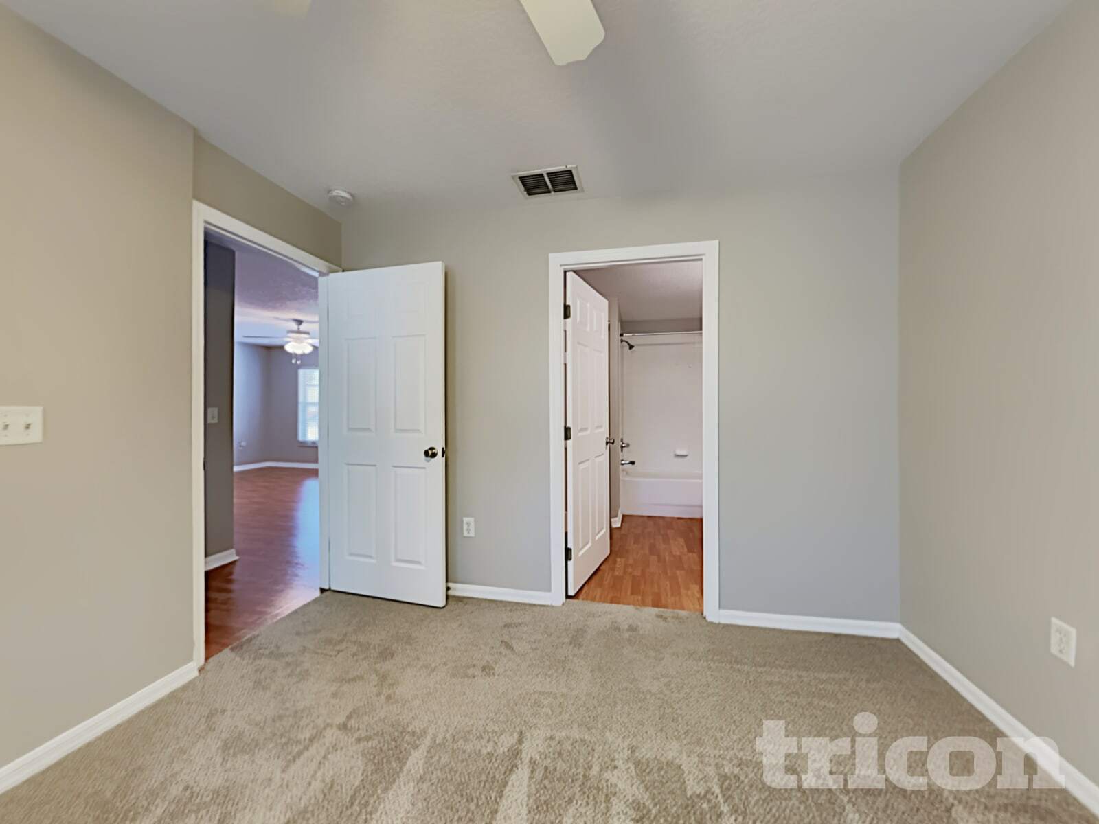 Building Photo - 10211 Summerview Cir