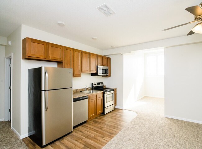 Building Photo - 3702 W Truman Blvd