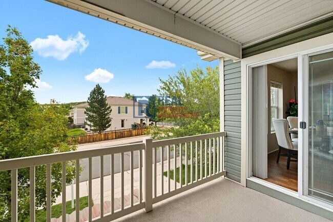 Building Photo - 2175 Coach House Loop