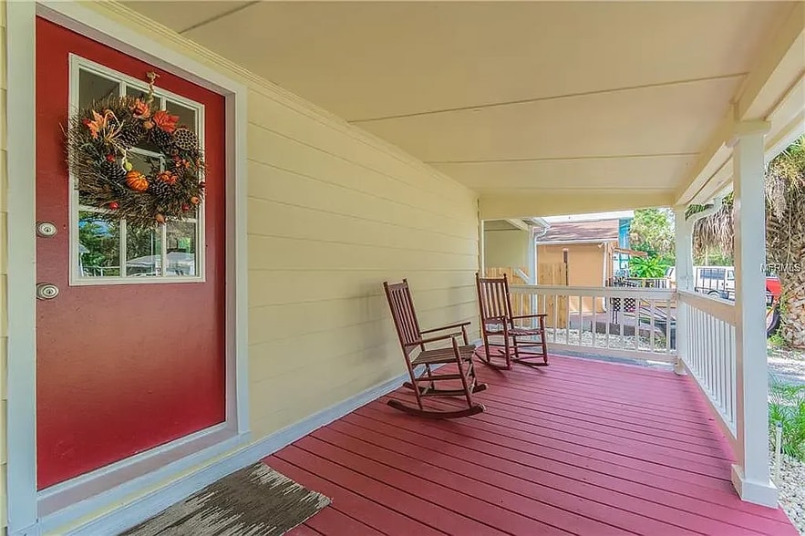 Building Photo - 228 W Jean St