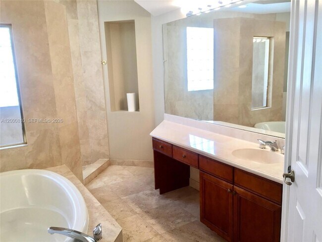 Building Photo - 7477 NW 114th Terrace