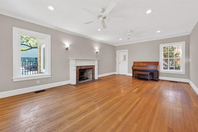 Building Photo - 3410 Austin St