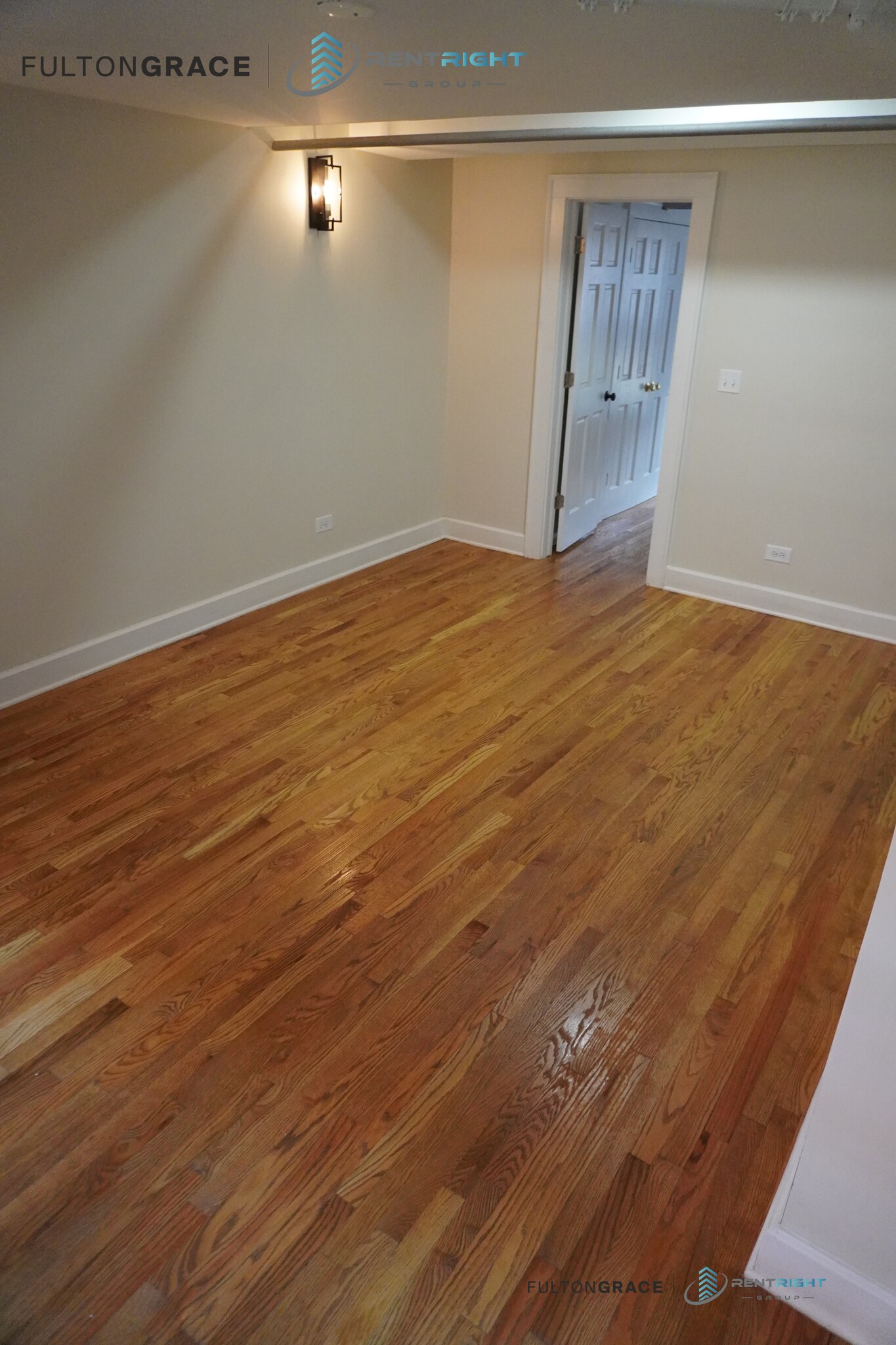 Building Photo - 1712 W Albion Ave