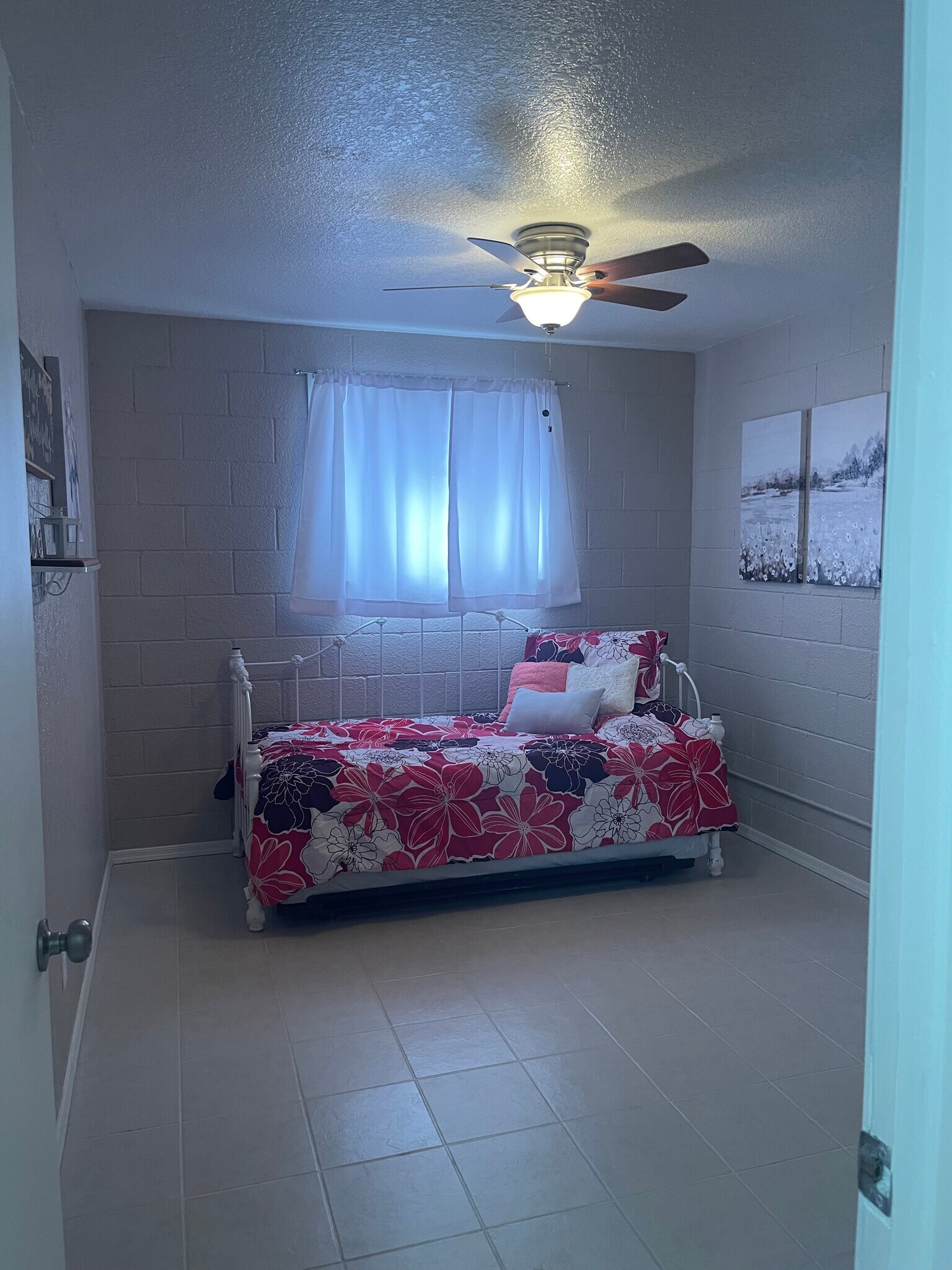 Building Photo - 135 Acoma Blvd N