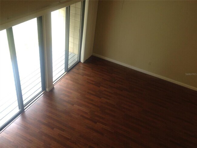 Building Photo - 4224 SW 70th Terrace