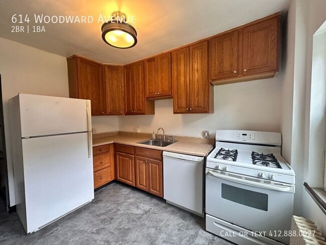 Building Photo - 614 Woodward Ave