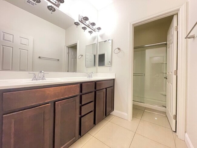Building Photo - To schedule a viewing call Wally Fellman a...