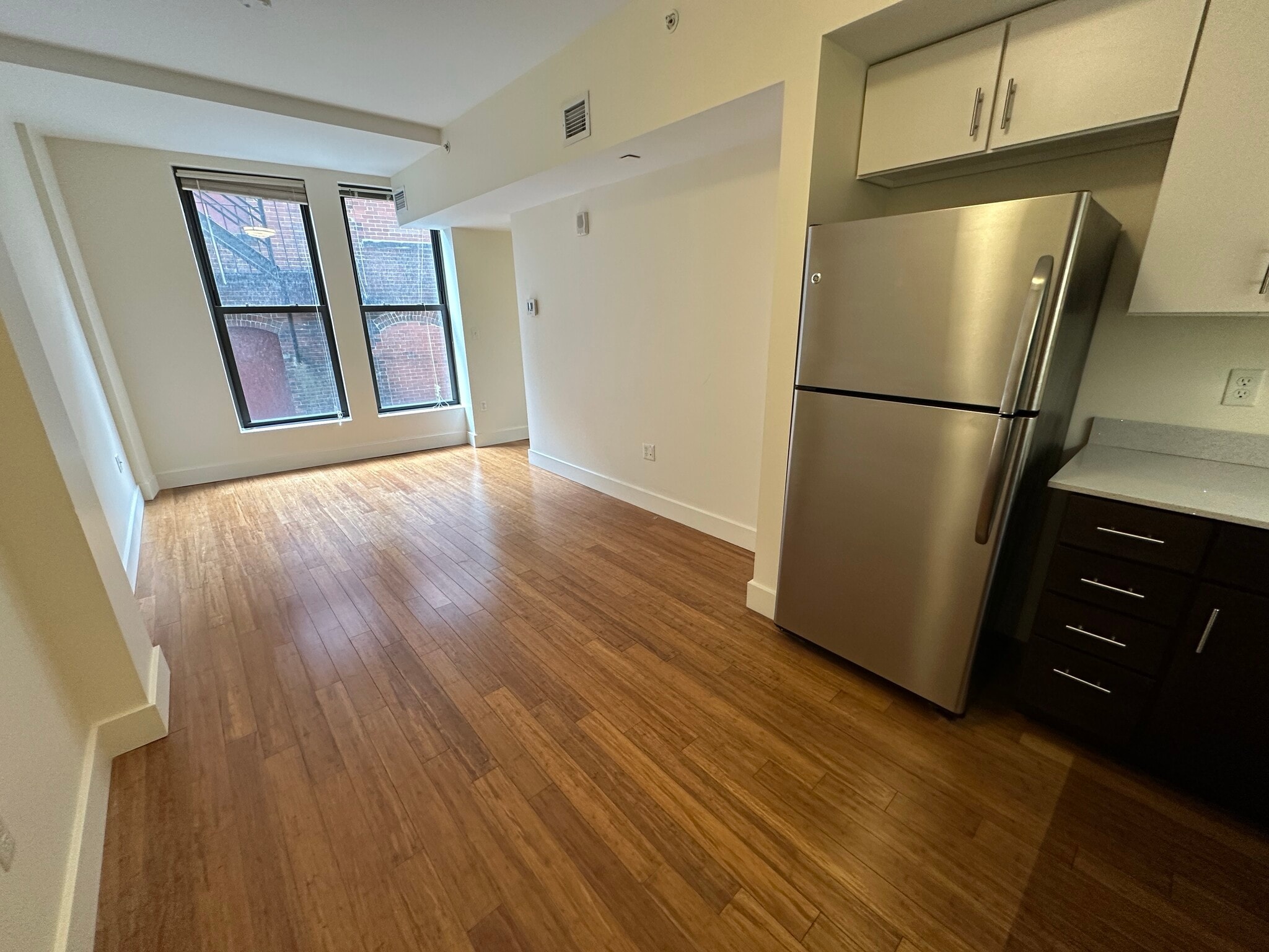 Building Photo - 17 Winter Pl