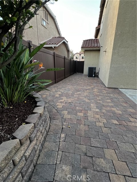 Building Photo - 12 Campamento