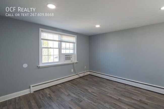 Building Photo - 5905 Houghton St