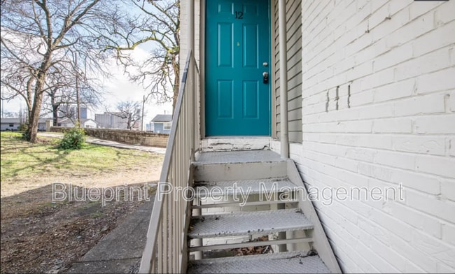 Building Photo - 1415 12th Ave N