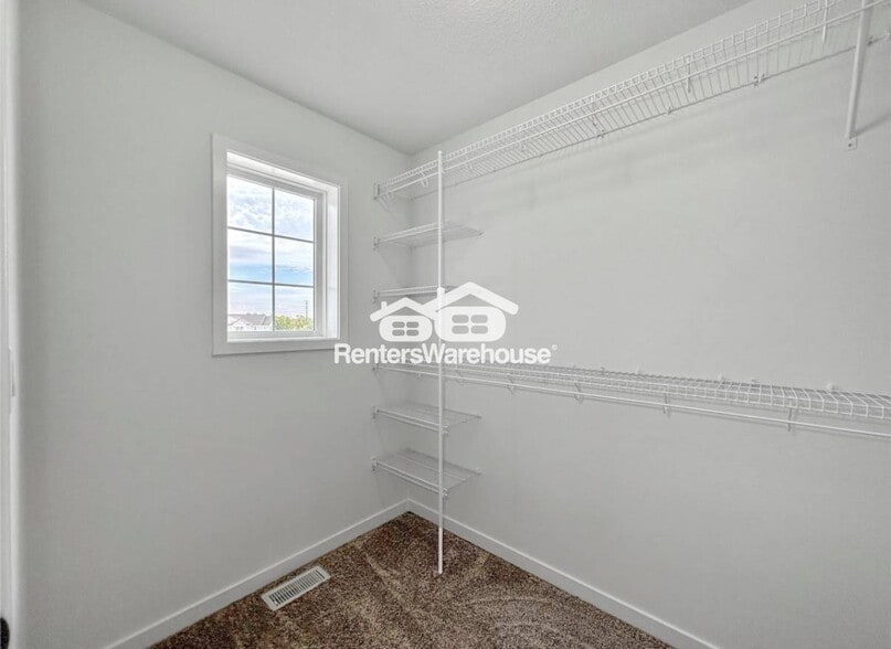 Building Photo - 7000 Lake Ridge Ave