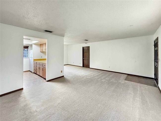 Building Photo - 590 Belltower Ave